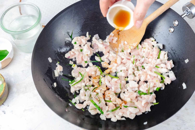 Larb Gai: Thai Chicken Salad