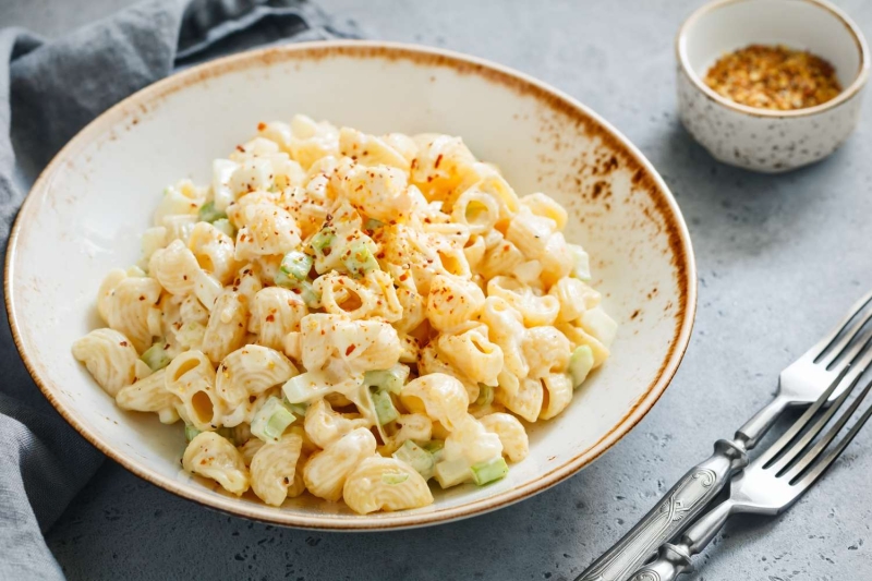 Easy Macaroni Salad with Egg