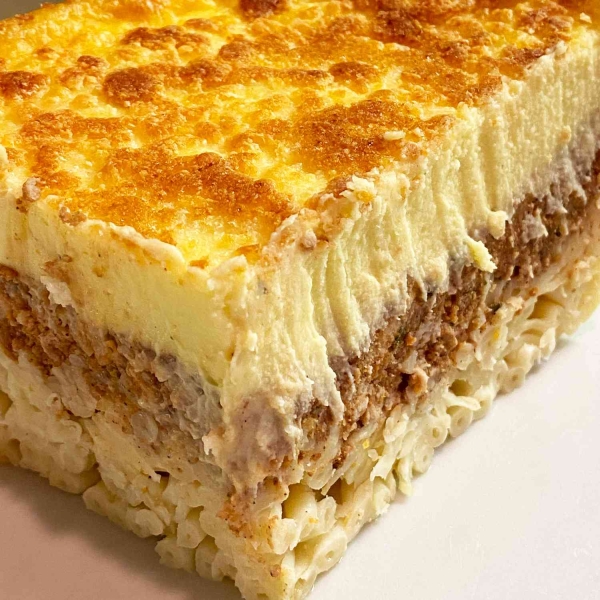 Greek Pastitsio: Baked Pasta With Meat and Béchamel